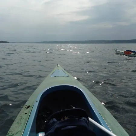 Goscinne Largo * 오스트로보