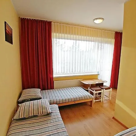 Goscinne Largo * 오스트로보